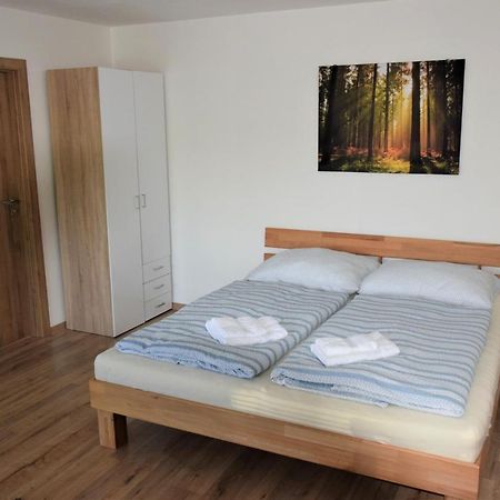 Ademi Apartments Szmrecsán Kültér fotó