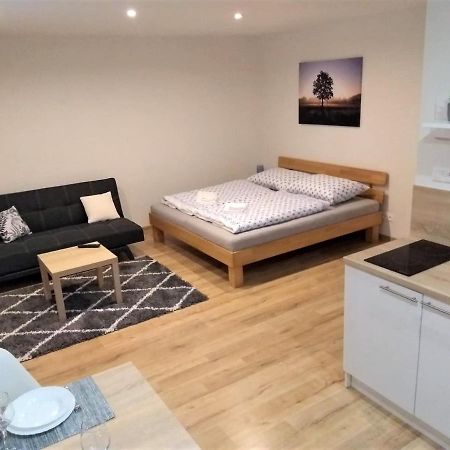 Ademi Apartments Szmrecsán Kültér fotó
