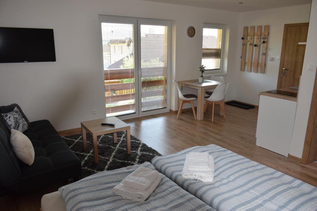 Ademi Apartments Szmrecsán Kültér fotó