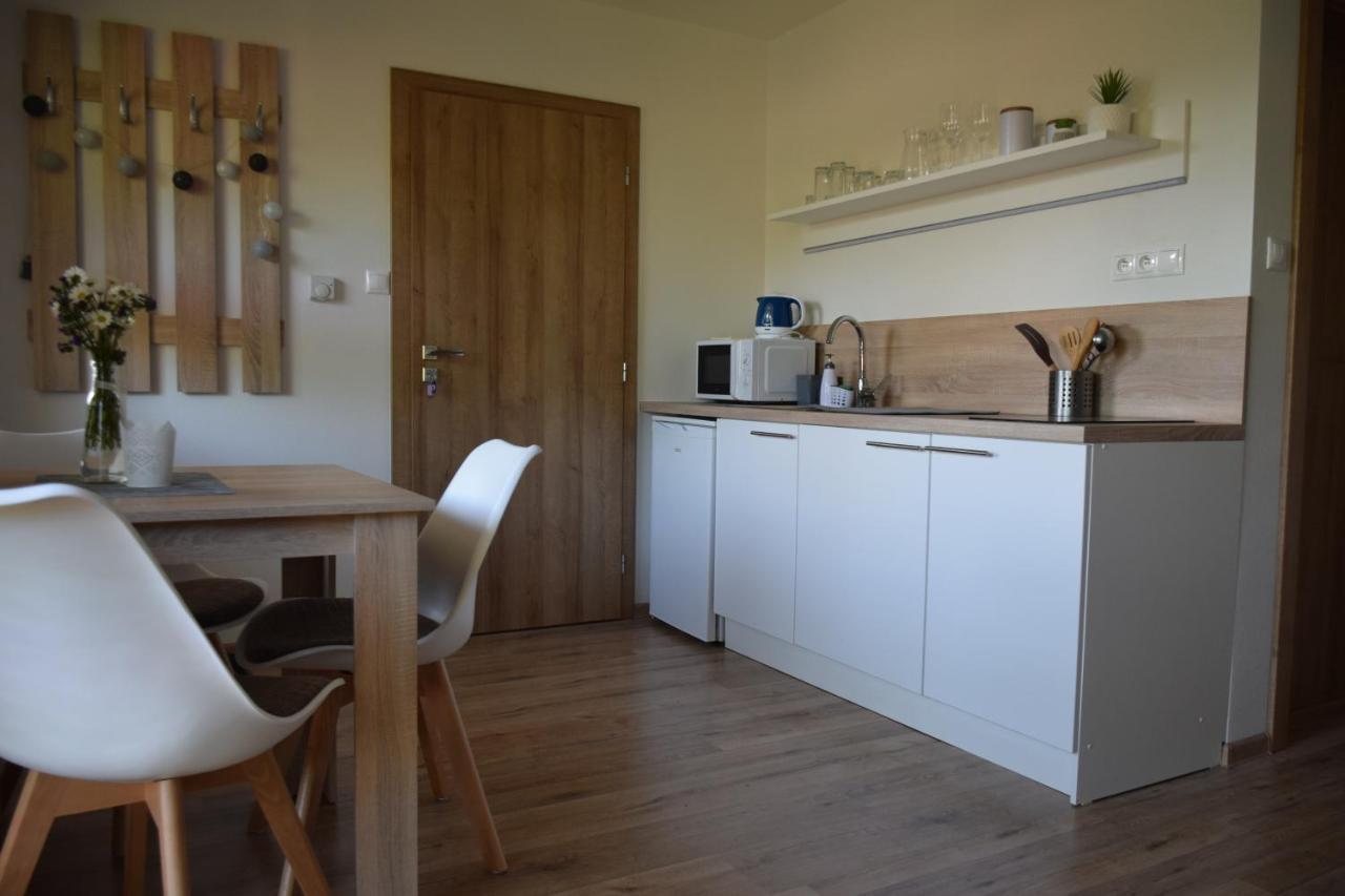Ademi Apartments Szmrecsán Kültér fotó